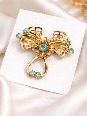 Vintage Gold Tone Butterfly Brooch / Pendant – Turquoise Rhinestones 2-in-1